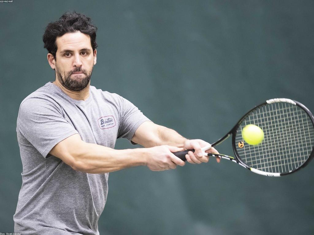 ផលប៉ះពាល់នៃកីឡាក្រុមដល់សហគមន៍