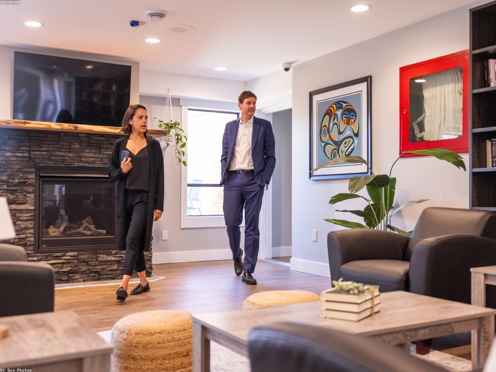 ការប៉ះពាល់នៃកម្មវិធីសង្គមចំពោះយុវជន