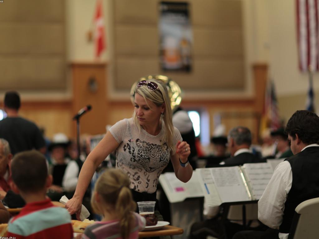 ផលប៉ះពាល់នៃកម្មវិធីសង្គមលើសង្គម